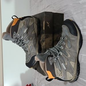 Asolo Men's Puma Hiking Boots size 9.5